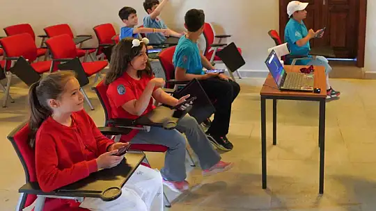 Gesi Kamp Merkezi muhteşem doğasıyla İngilizce kampı öğrencilerine ilham oldu