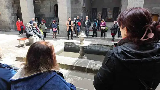 Gevher Nesibe Tıp Tarihi Müzesi'ne hayran kaldılar