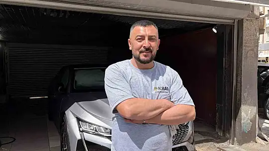 Gökten çamur yağdı, oto yıkamacılar ne yapacağını şaşırdı
