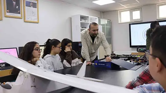 Gökyüzünün gelecekleri GÖKTİM'de yetişiyor