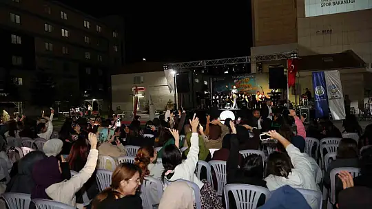 Grup Şantiye Melikgazi Kız Yurdunu coşturdu