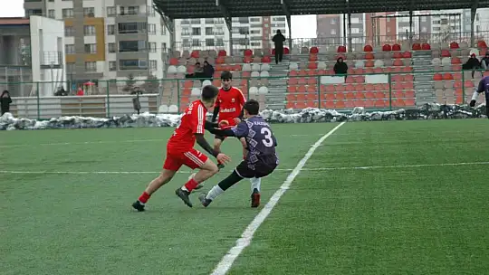Gültepespor 2. yarıda güldü