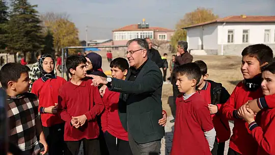 Hacılar el ele vererek geleceğe nefes oluyor