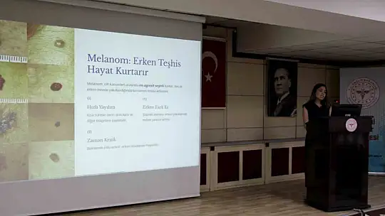 Hastane personeline 'Cilt Kanseri Farkındalık Eğitimi' verildi
