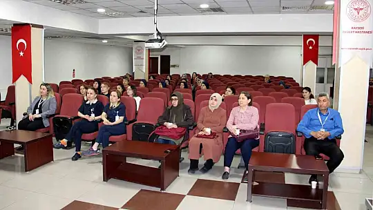 Hastane personeline 'Cilt Kanseri Farkındalık Eğitimi' verildi