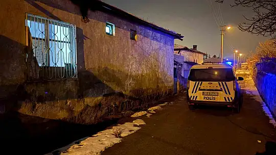 Hastanede 2 günlük bebeklerinin acı haberini aldılar