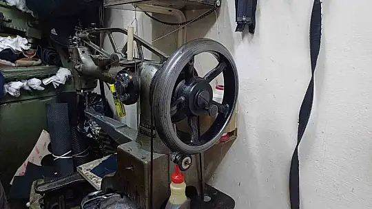 Hayırsever ayakkabı tamircisi