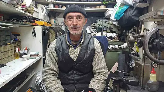 Hayırsever ayakkabı tamircisi