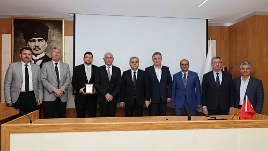 Hayırsever iş insanı Asım Kibar, ERÜ'de anıldı