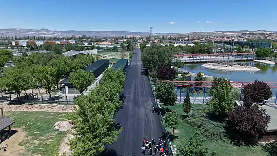 Hayvanat bahçesinde yürüyüş yolları yenilendi