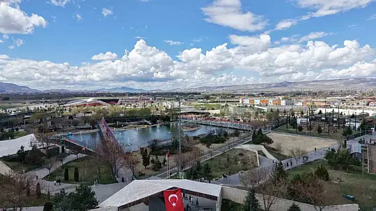 Hayvanat bahçesini 19 Mayıs'ta 12 bin kişi ziyaret etti
