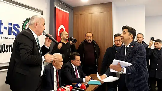 Hizmet-İş Sendikası'nda gergin olağanüstü kurul