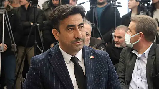 Hizmet-İş Sendikası'nda gergin olağanüstü kurul