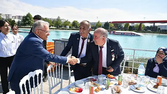 Hulusi Akar'dan önemli açıklamalar