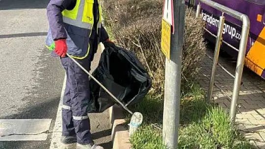 Hürmetçi'de sıcak asfalt, çevre temizliği ve yeşil alan atağı