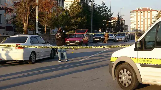 Husumetli gruplar arasında karakol çıkışında silahlı kavga: 4 yaralı