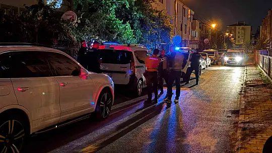 Husumetlileri, önce evini ve arabasını daha sonra dükkanını kurşunladı