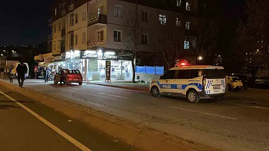 Husumetlisini 5. kattaki evinin balkonunda vurdu