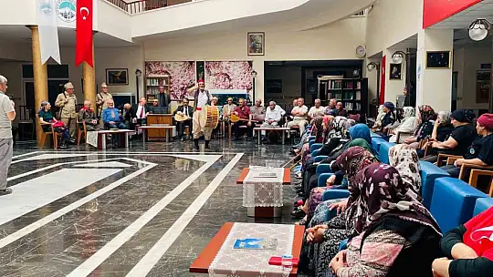 Huzurevi sakinleri lahana sarıp mantı sıktı