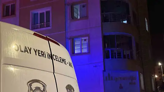 İkinci kattan düşen yaşlı kadın hayatını kaybetti