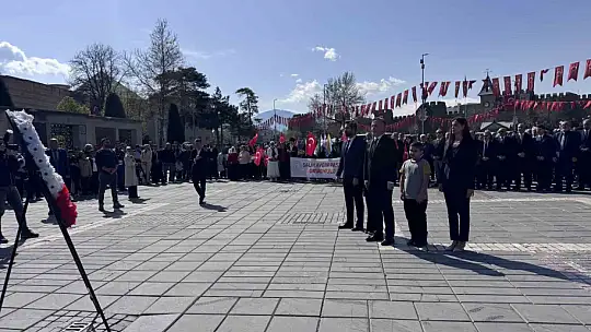 İl Milli Eğitim Müdürü Esen: 'Dün olduğu gibi bugün de güvenli limanlarımız okullarımızdır'