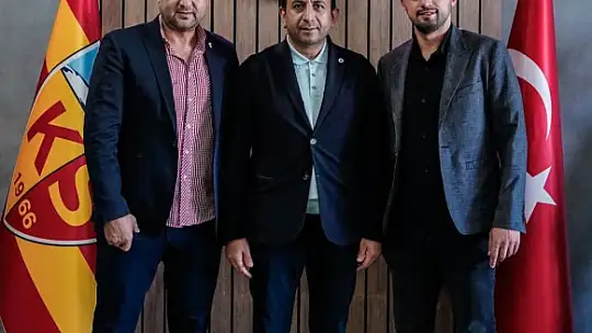 İlhan Parlak görevinden istifa etti