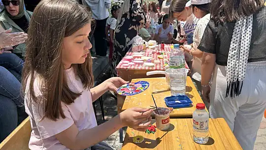 İlkokul öğrencileri 'Yaza Merhaba Şöleni' ile eğlendi