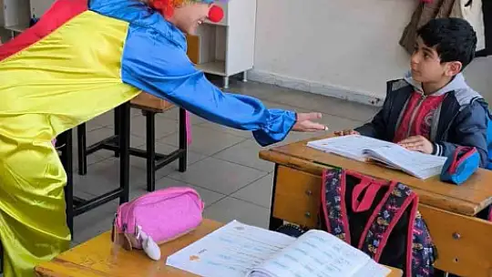 İncesu'da okul çağı işitme taramalarında renkli uygulama