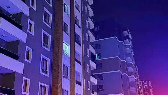 İntihar girişiminde bulunan kadını polis ikna etti