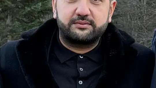 İş İnsanı Cemil Demirel bu kez çocukların içini ısıttı