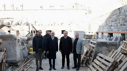 Isparta Belediye Başkanı'ndan Melikgazi'ye övgü