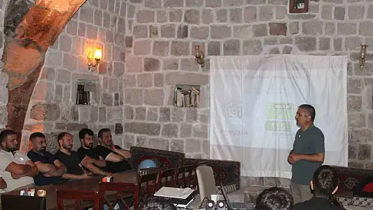 Jandarma Ağırnaslı gençleri uyuşturucuya karşı bilgilendirdi