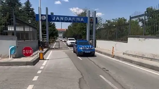 Jandarmadan motosikletlere şok uygulama