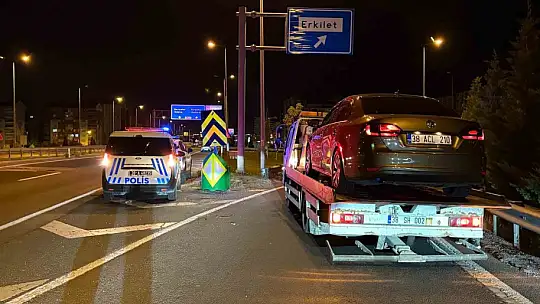 Kaçmak için her yolu deneyen alkollü sürücü yakayı ele verdi... O anlar kamerada