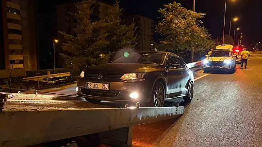 Kaçmak için her yolu deneyen alkollü sürücü yakayı ele verdi... O anlar kamerada
