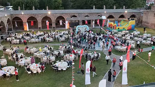 Kadim vakıf geleneği tarihi Kervansarayda yaşatıldı