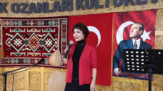 Kadın muhtarlar, seçme ve seçilme hakkını müzik ziyafeti ile kutladı