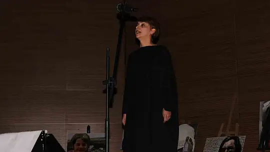 Kadınlardan şiddete karşı tiyatro oyunu