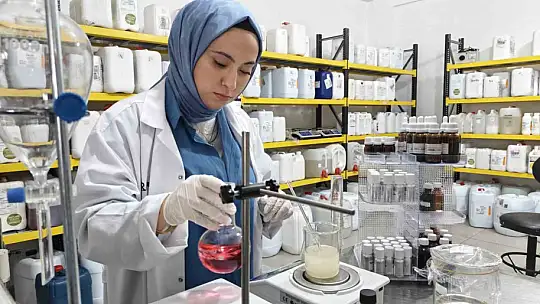 Kadınların emeği kokuya dönüşüyor