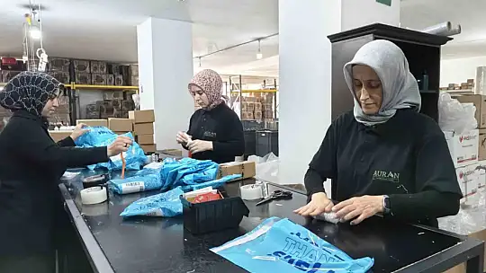 Kadınların emeği kokuya dönüşüyor