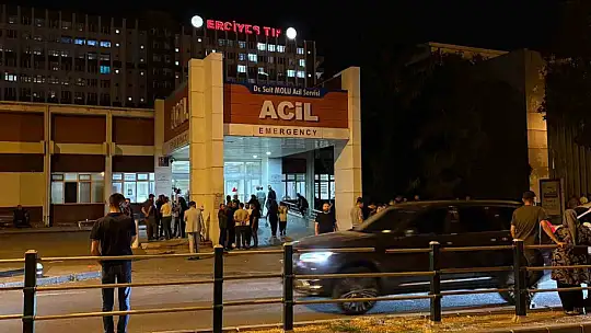 Kafede bıçaklı kavga: 1 yaralı