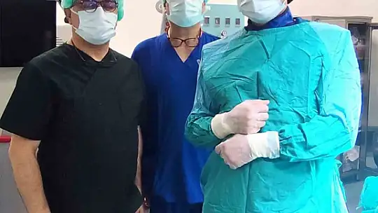 Kamu hastanelerinde tek merkez ERÜ: Göz kanserlerinde plak radyoterapi yöntemiyle hastalar tedavi edilmeye başlandı