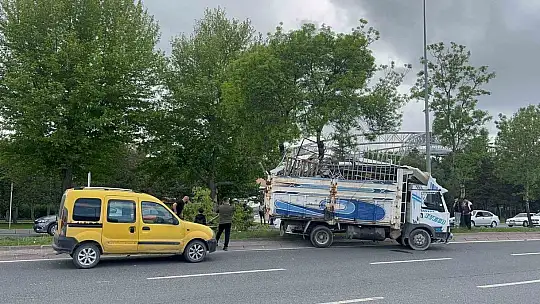 Kamyon ile otomobil çarpıştı: 1 yaralı