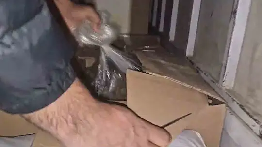 Kamyonet kasasından 821 kilogram kaçak tütün çıktı