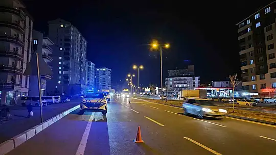 Kamyonetin çarptığı şahıs ağır yaralandı
