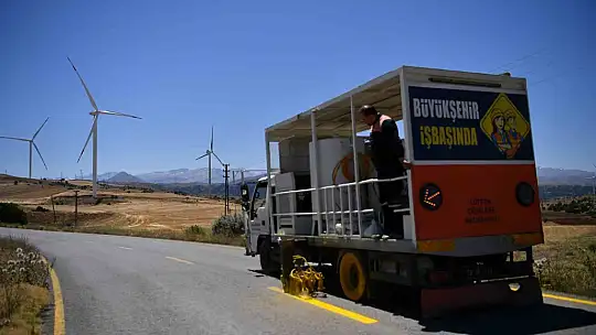 Kapuzbaşı yolunda yol çizgisi çalışması yapıldı