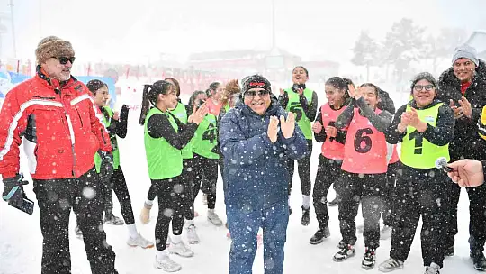 Kar Hentbol Şampiyonası, Türkiye'de ilk kez Erciyes'te yapıldı