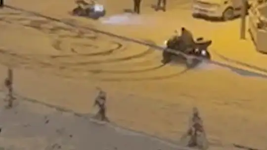 Kar üzerinde drift yapanlar polisten kaçamadı