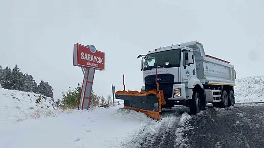 Kar yağdı, ekipler sahaya indi