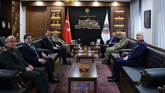 Kara Kuvvetleri Komutanı Tokel ve Bakan Yardımcısı Ayhan'dan Vali Çiçek'e ziyaret